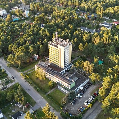 Krysztalowa Przystan Мжежино Екстер'єр фото
