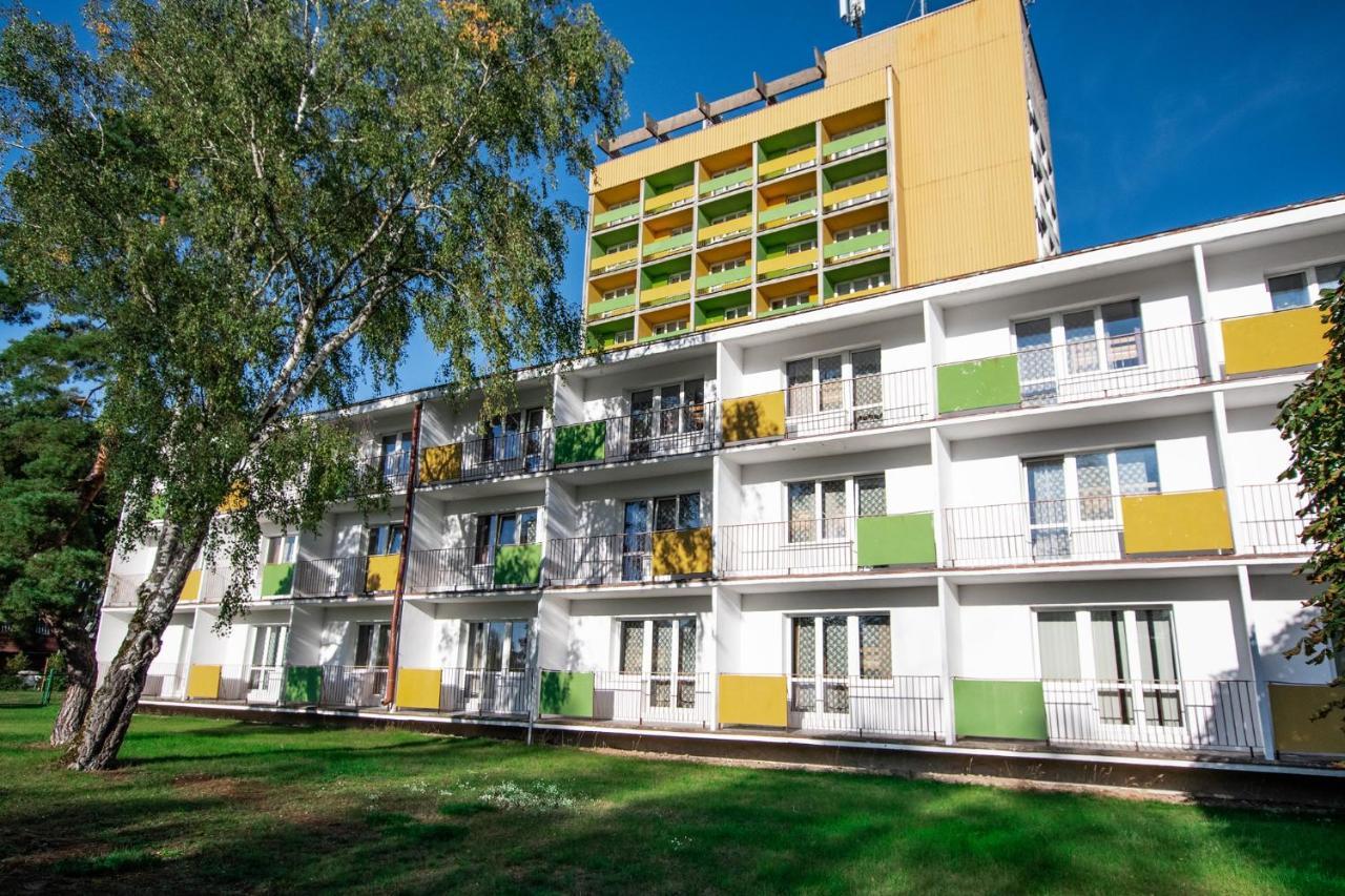 Krysztalowa Przystan Мжежино Екстер'єр фото