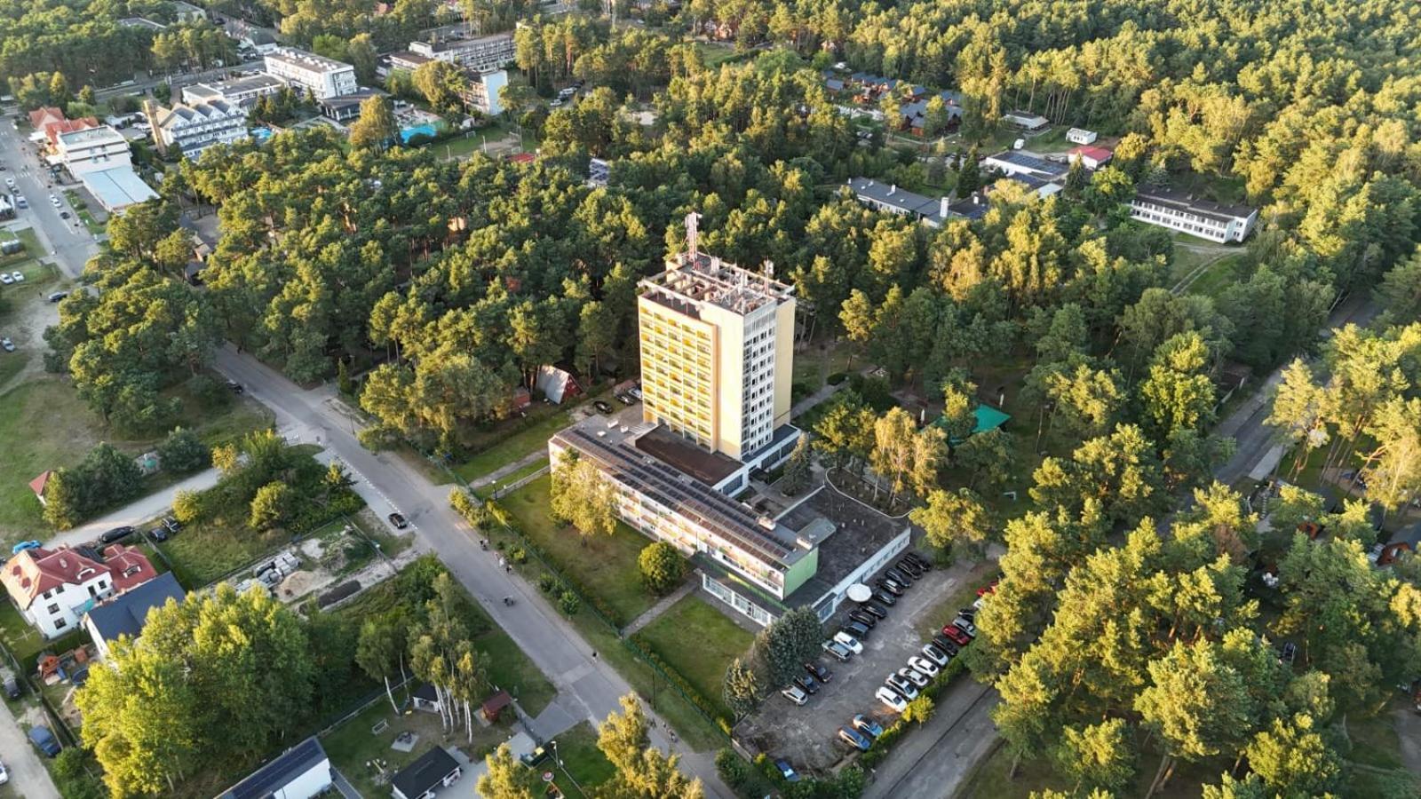Krysztalowa Przystan Мжежино Екстер'єр фото